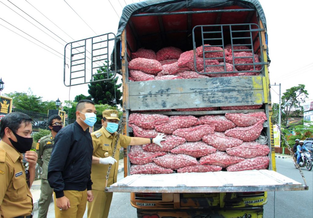 Dairi Terima 15 Ton Bantuan Benih Bawang Merah Dari Provinsi Sumatera Utara