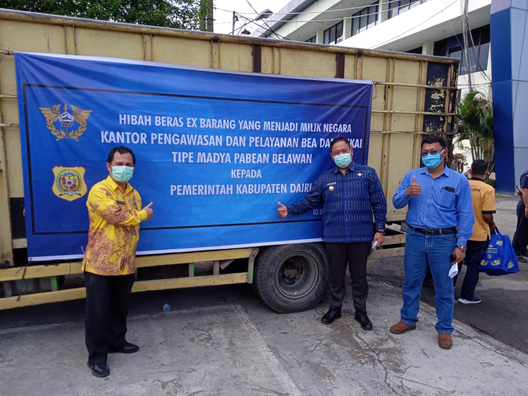 Pemkab Dairi Terima Beras Hibah sebanyak 2.000 Bags dari KPPBC TMP Belawan